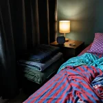 Zašto šarena spavaća soba krade sate odmora i kako sam povratio čvrst san zasto-sarena-spavaca-soba-krade-sate-odmora-i-kako-sam.webp.webp